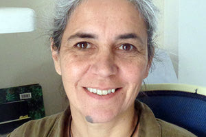 H Δρ. Morgane Henry αναφέρει πως «αν και θα ακουστεί παράδοξο, η κατανάλωση ψαριών ιχθυοκαλλιέργειας είναι πιο υγιεινή σε κάποιο βαθμό από την κατανάλωση μη εκτρεφόμενων (άγριων) ψαριών»