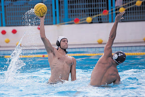 Φάση από το ματς του ΟΦΗ με τον ΠΕΚΕ Βροντάδο