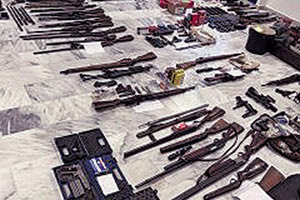 Τα όπλα που βρήκε η ΕΛ.ΑΣ.