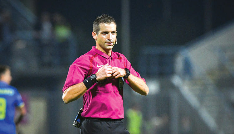 ο Μανώλης Σκουλάς