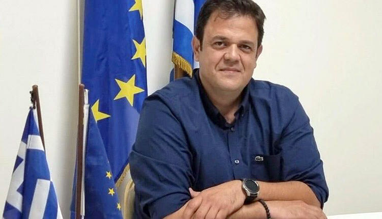 ο Στράτος Μαγκουσάκης