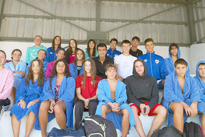 Η ομάδα των Δελφινιών που συμμετείχε στον Άγιο Νικόλαο