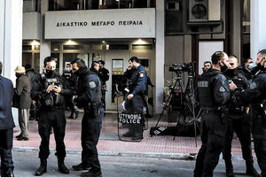 ΕΛΕΥΘΕΡΟΙ ΟΙ ΑΣΤΥΝΟΜΙΚΟΙ ΓΙΑ ΤΗΝ ΔΟΛΟΦΟΝΙΑ ΣΤΟ ΠΕΡΑΜΑ