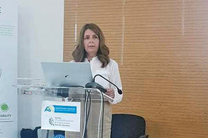 Στο συνέδριο Περιβαλλοντικής Εκπαίδευσης η πρόεδρος της ένωσης AREPO Ειρήνη Χουδετσανάκη – Γιακουμάκη.