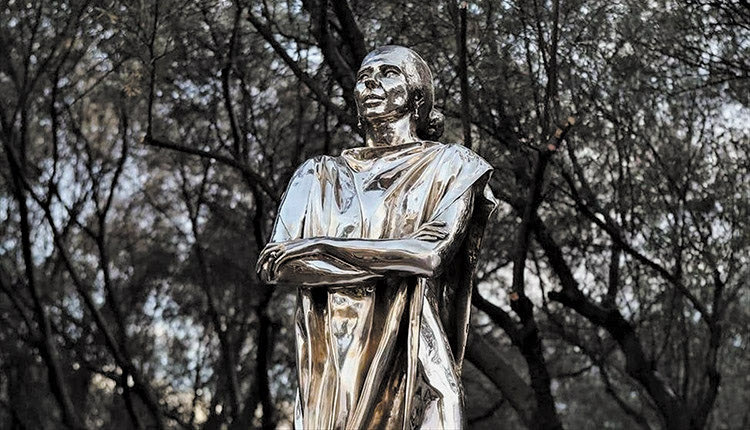 το άγαλμα της Μαρίας Κάλλας στην Αθήνα