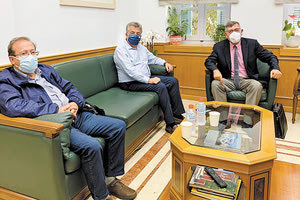 Συνάντηση με τον Γιάννη Καρνέση του Υπουργείου Υποδομών είχε ο Περιφερειάρχης Κρήτης Σταύρος Αρναουτάκης.