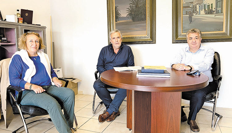 ο περιφερειάρχης Κρήτης, κ. Σταύρος Αρναουτάκης συναντήθηκε με τον δήμαρχο Σητείας, κ. Γιώργο Ζερβάκη