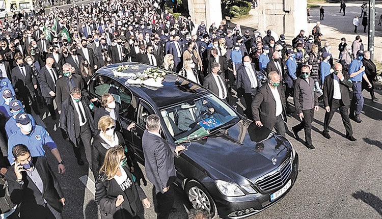 Στην «αγκαλιά» της αττικής γης η Φώφη Γεννηματά