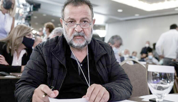 ο Βασίλης Κεγκέρογλου