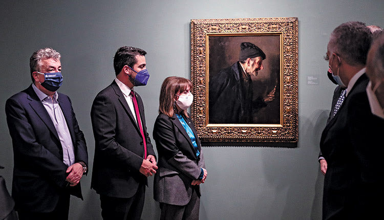 Εγκαινίασε την έκθεση με τους καλλιτεχνικούς θησαυρούς από τη συλλογή Κρασάκη