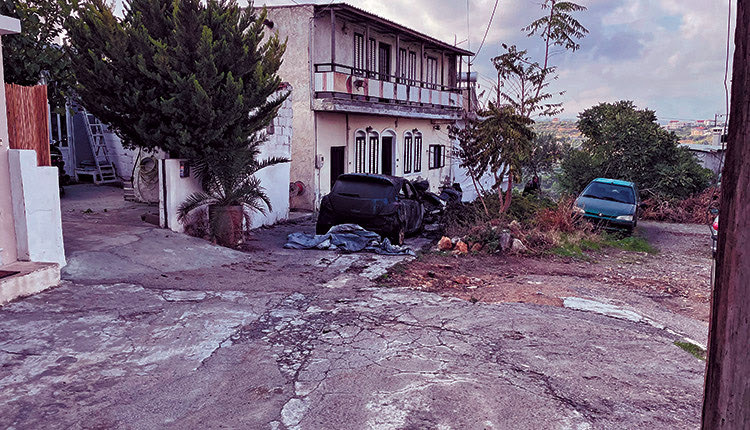 Οι δράστες πυροβόλησαν και στο σπίτι του 37χρονου