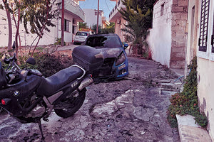 Το αυτοκίνητο κάηκε χθες τα ξημερώματα