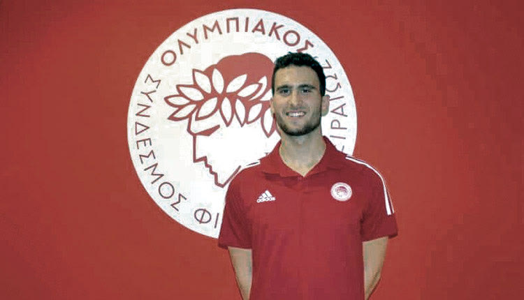 Απόστολος Παπαστάμος