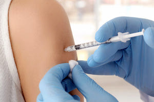 Ανοίγει η πλατφόρμα για την τρίτη δόση στους άνω των 18