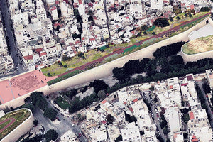 ΤΙ ΕΡΓΑ ΘΑ ΓΙΝΟΥΝ ΣΤΟ ΕΥΘΥΓΡΑΜΜΟ ΤΜΗΜΑ Επιτέλους ανάδοχος στα τείχη