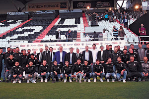 Σύσσωμος ο ΟΦΗ με τους ανθρώπους του ΟΠΑΠ μετά το τέλος της εκδήλωσης