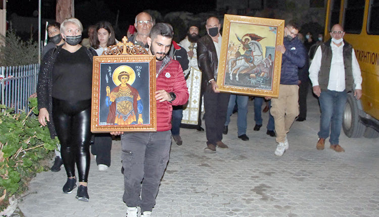 Περιφορά της εικόνας του Αγίου Γεωργίου του Μεθυστή με γιωργαλίδικα άλογα
