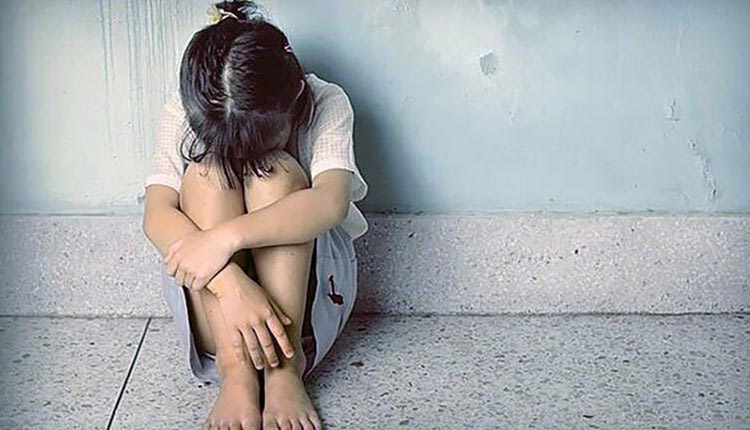 Συγκλονισμένη η κοινή γνώμη για την κακοποίηση της 8χρονης