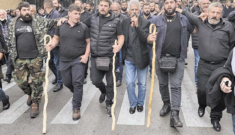 κτηνοτρόφοι από την Κρήτη στην Αθήνα για διαμαρτυρία