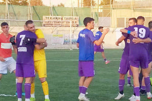 Οι παίκτες του Πόρου πανηγύρισαν τη μεγάλη ανατροπή