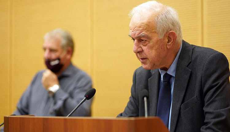 ΣΗΜΑΝΤΙΚΗ ΗΜΕΡΙΔΑ ΑΠΟ ΤΟΝ ΔΗΜΟ ΗΡΑΚΛΕΙΟΥ Οι αγώνες των Κρητών και ο λόγος των δημιουργών