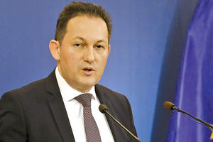 στελιος πετσας