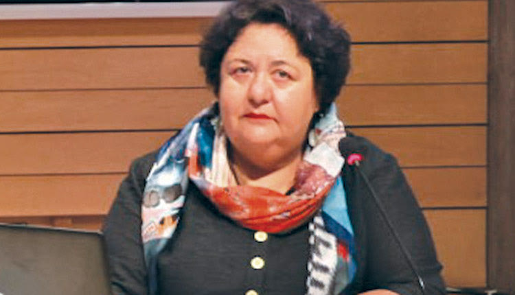 η διευθύντρια της Τεχνικής Υπηρεσίας της ΔΕΥΑΗ Πόπη Τζαβλάκη