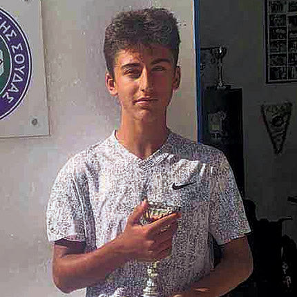 O Σπύρος Καρακώστας