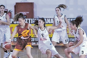 Φάση από το παιχνίδι ΟΦΗ-Ανδρογέας στις Νεάνιδες (φωτό: Δημ. Τσίτας)