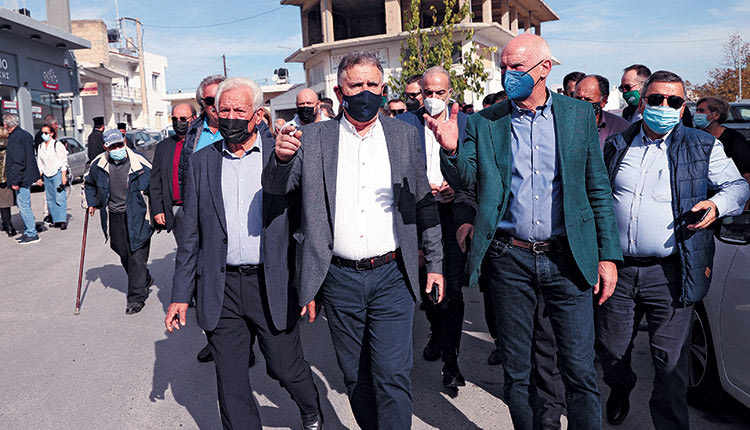 Επίσκεψη στο Αρκαλοχώρι πραγματοποίησε ο Γιώργος Παπανδρέου