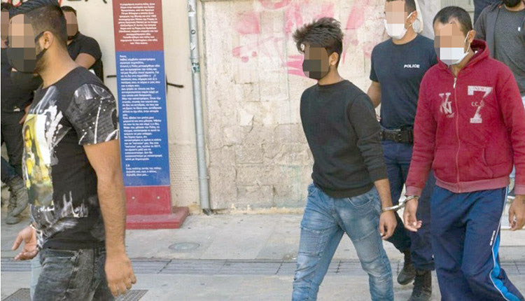 Μεσσαρά: Αλλεπάλληλες μαχαιριές στο «βαθύ λαρύγγι»