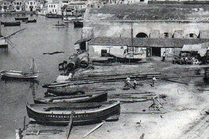 ΦΩΤΟΗΜΕΡΑΣ:Μια σπάνια φωτογραφία των Νεωρίων των Χανίων στα 1907 (πηγή Ελένη Σημαντήρη).