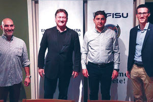 Οι αξιωματούχοι της ομοσπονδίας με τον κ. Αυγενάκη