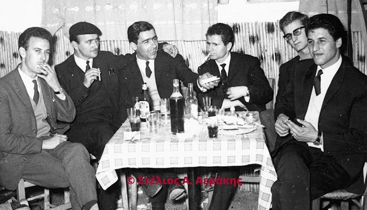 Στο κρητικό κέντρο «Ερωτόκριτος» στην οδό Χάνδακος το 1967