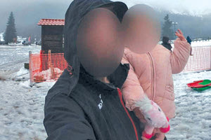 ΚΑΤΑΓΓΕΛΛΕΤΑΙ ΓΙΑ ΣΕΞΟΥΑΛΙΚΗ ΚΑΚΟΠΟΙΗΣΗ ΤΗΣ ΚΟΡΗΣ ΤΟΥ Για πλεκτάνη κάνει λόγο ο νεαρός αστυνομικός