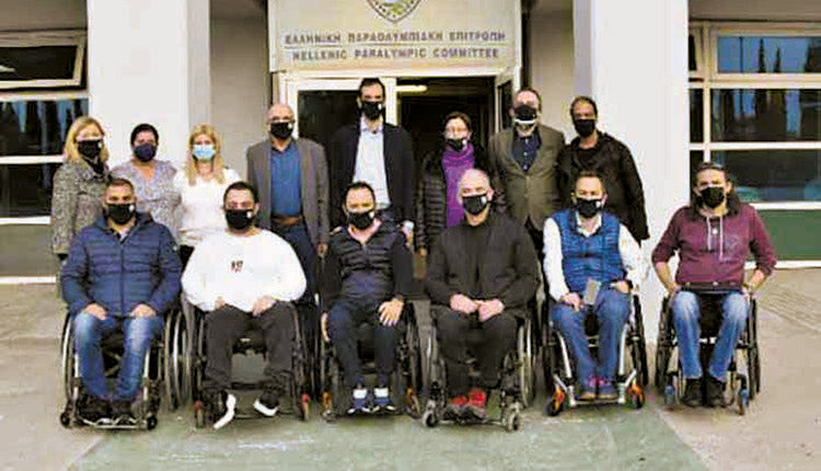 Ο Καπελάκης με τους Τζαμούση, Στεφανουδάκη και τα υπόλοιπα μέλη της Ε.Π.Ε.