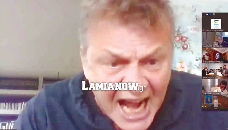 Χαμός στο Περιφερειακό Συμβούλιο Στερεάς Ελλάδος που έγινε μέσω τηλεδιάσκεψης. Όταν  η συζήτηση έφτασε στα έργα που θα πραγματοποιηθούν στην πληγείσα από τις πυρκαγιές Εύβοια, ο Απόστολος Γκλέτσος τοποθετήθηκε, ζητώντας διευκρινίσεις για τα έργα τα οποία θα γίνουν και η κατάσταση δεν άργησε να ξεφύγει.