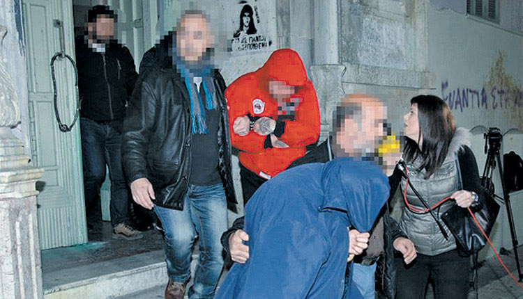 Μητέρα δολοφονημένου:  «Μόνο τα εντόσθια δεν του έφαγαν» 