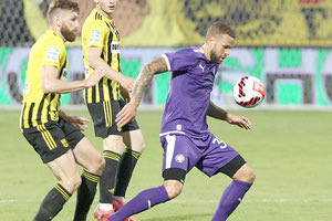 Τρεις φορές μέσα σε 23 μέρες θα αναμετρηθούν ο ΟΦΗ με τον Άρη σε κύπελλο και πρωτάθλημα