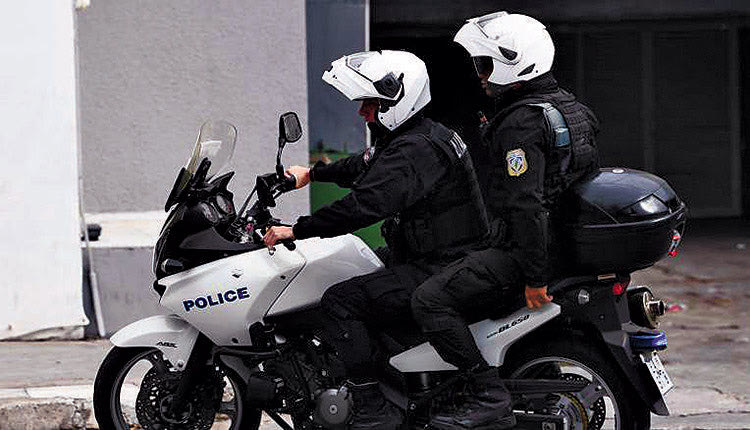Ο αστυνομικός τραυματίστηκε στην καταδίωξη