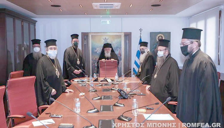 Εκκλησία: Πιστεύει στα rapid test, αλλά αδυνατεί να τα ελέγξει