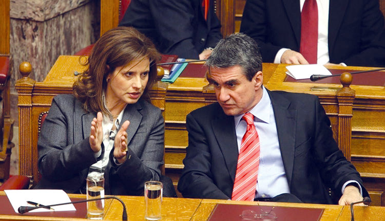 Με αιχμηρό τρόπο σχολίασε γι άλλη μια φορά η πρώην υπουργός Κατερίνα Μπατζελή τα όσα διαδραματίζονται στην εκλογική μάχη για την ανάδειξη νέου προέδρου στο ΚΙΝΑΛ.