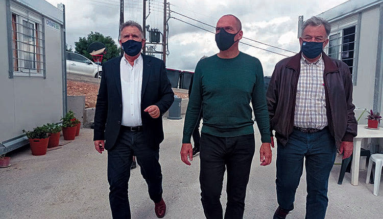 Βαρουφάκης, Λογιάδης και Φραγκάκης στους οικίσκους του Αρκαλοχωρίου