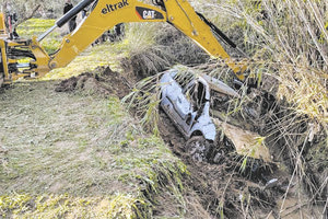 Το όχημα μέσα στο οποίο εντοπίστηκε νεκρός ο 65χρονος εκπαιδευτικός
