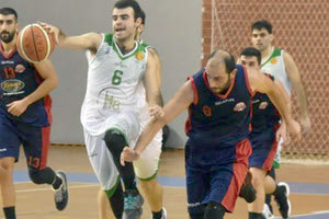 Ο Παχιαδάκης σε φάση από το ματς ΟΑΧ - Δειλινό (φωτό από athlitiko.gr)