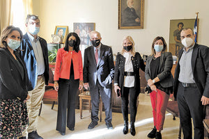 Συνάντηση Λαμπρινού με τη διοικήτρια του Διεθνούς Ρόταρυ