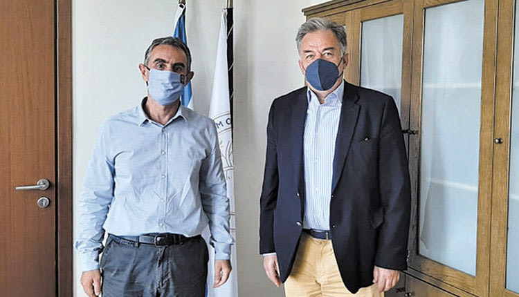 Με τον πρύτανη του (ΕΛΜΕΠΑ), Νίκο Κατσαράκη ο βουλευτής Ηρακλείου του ΜέΡΑ25, Γιώργος Λογιάδης.