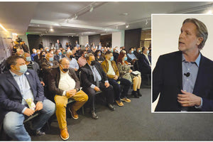 Παύλος Γερουλάνος, κατά τη διάρκεια της περιοδείας του στην Κρήτη