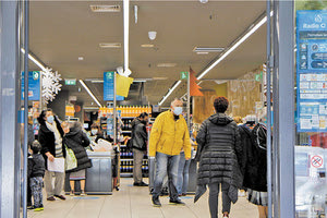 στα σούπερ μάρκετ επί κοροναϊού