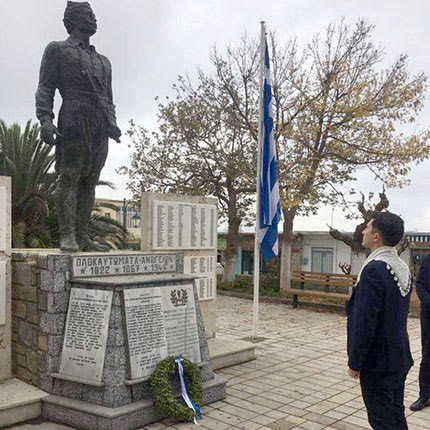 Στ’ Ανώγεια ο Παύλος ο Χρηστίδης
